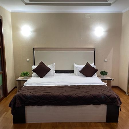Apartment 5 Алмати Екстер'єр фото