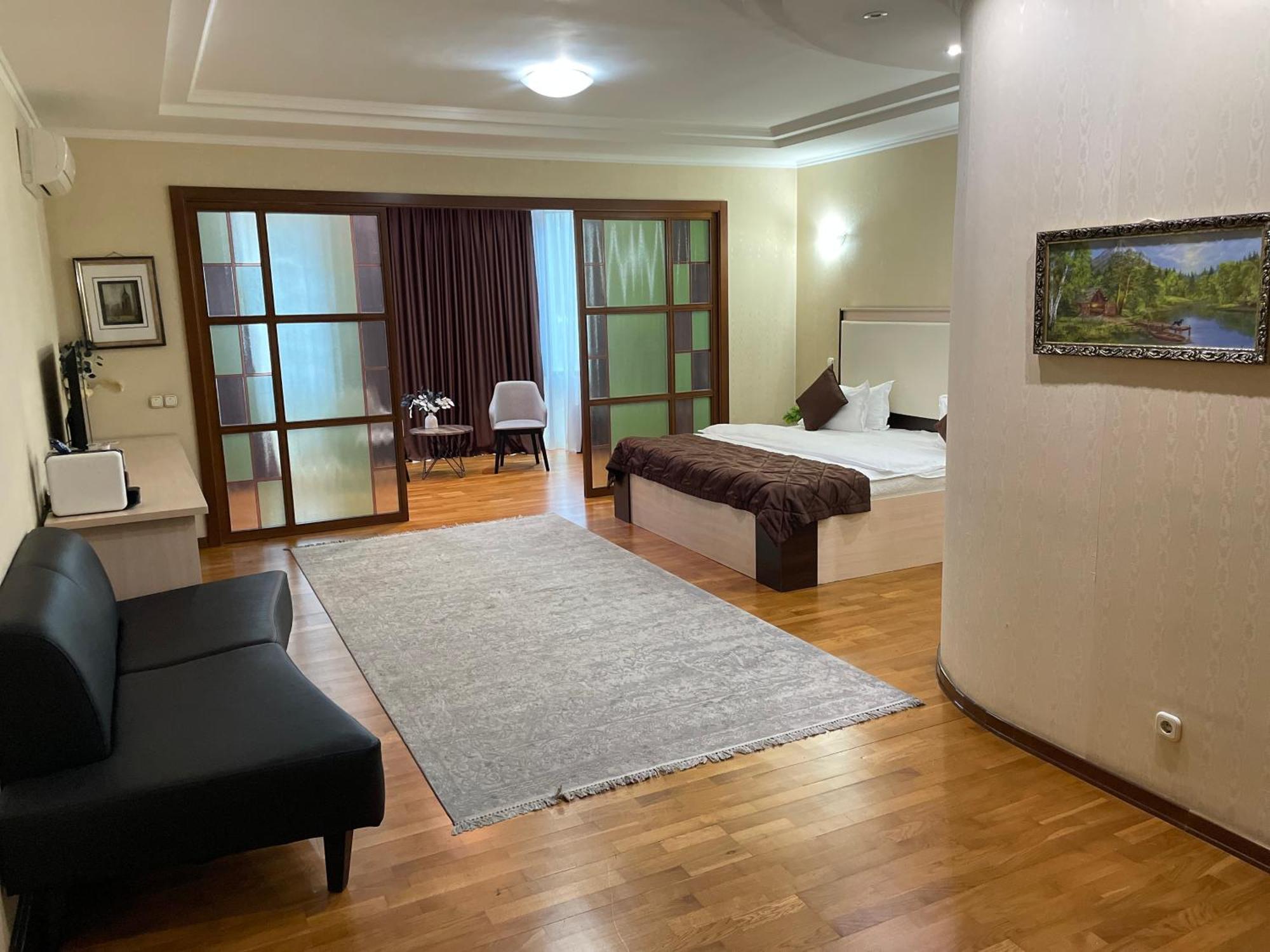 Apartment 5 Алмати Екстер'єр фото