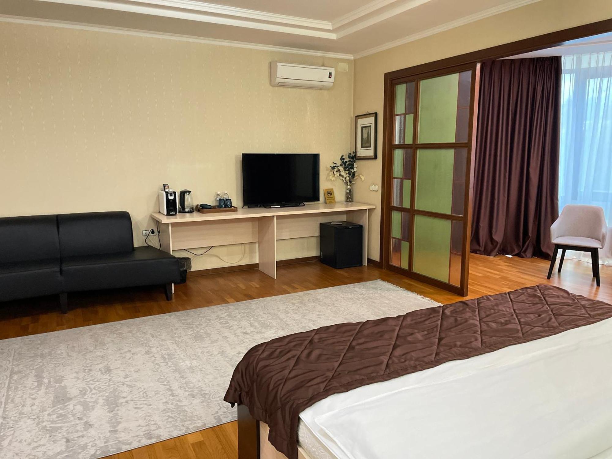 Apartment 5 Алмати Екстер'єр фото