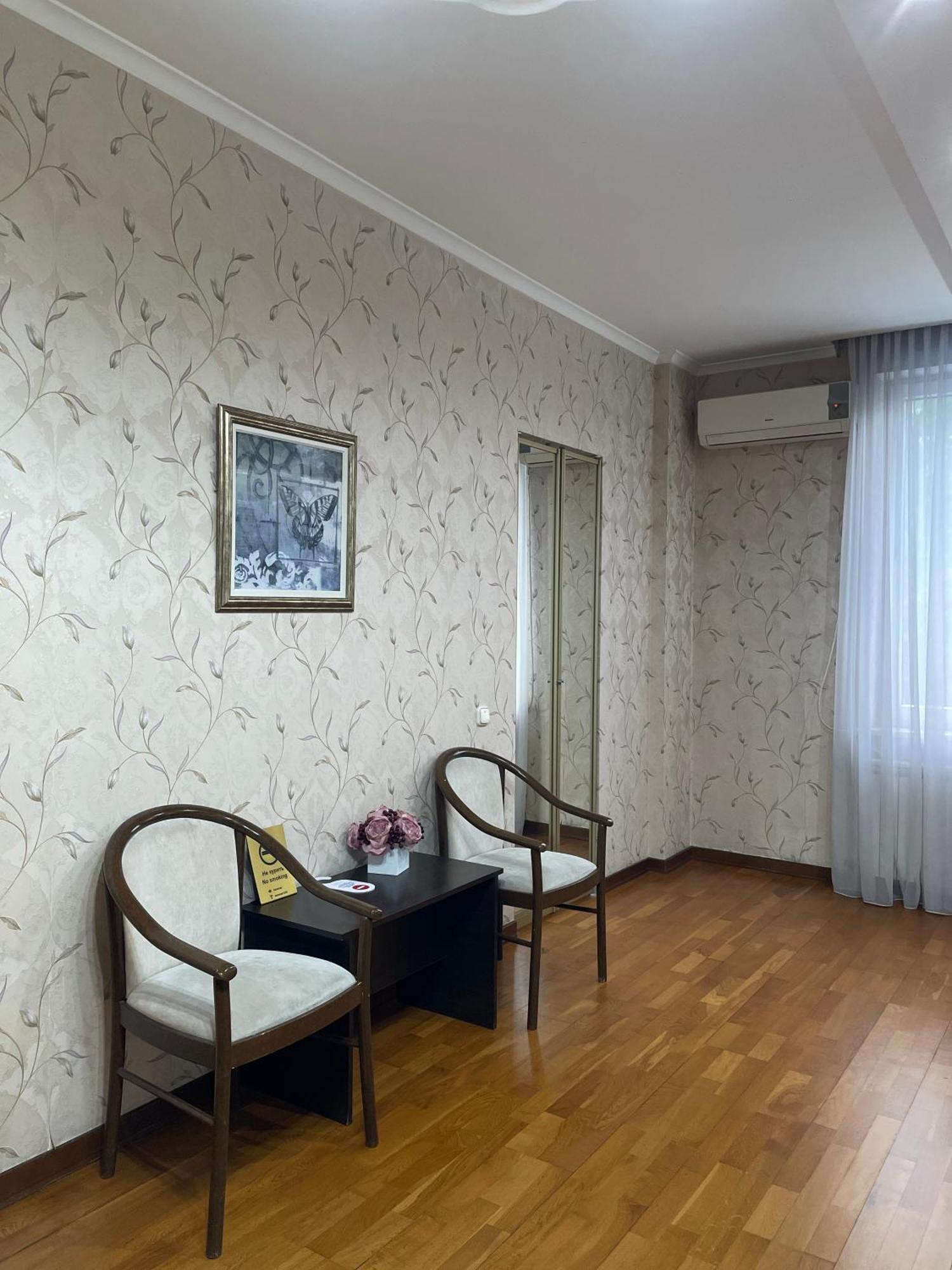 Apartment 5 Алмати Екстер'єр фото