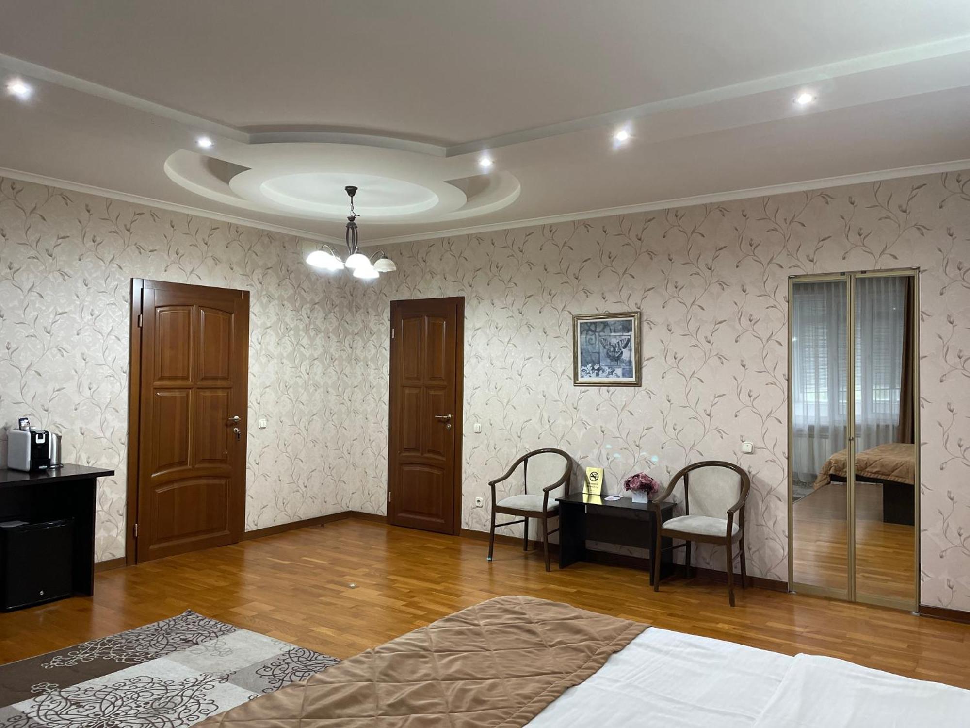 Apartment 5 Алмати Екстер'єр фото