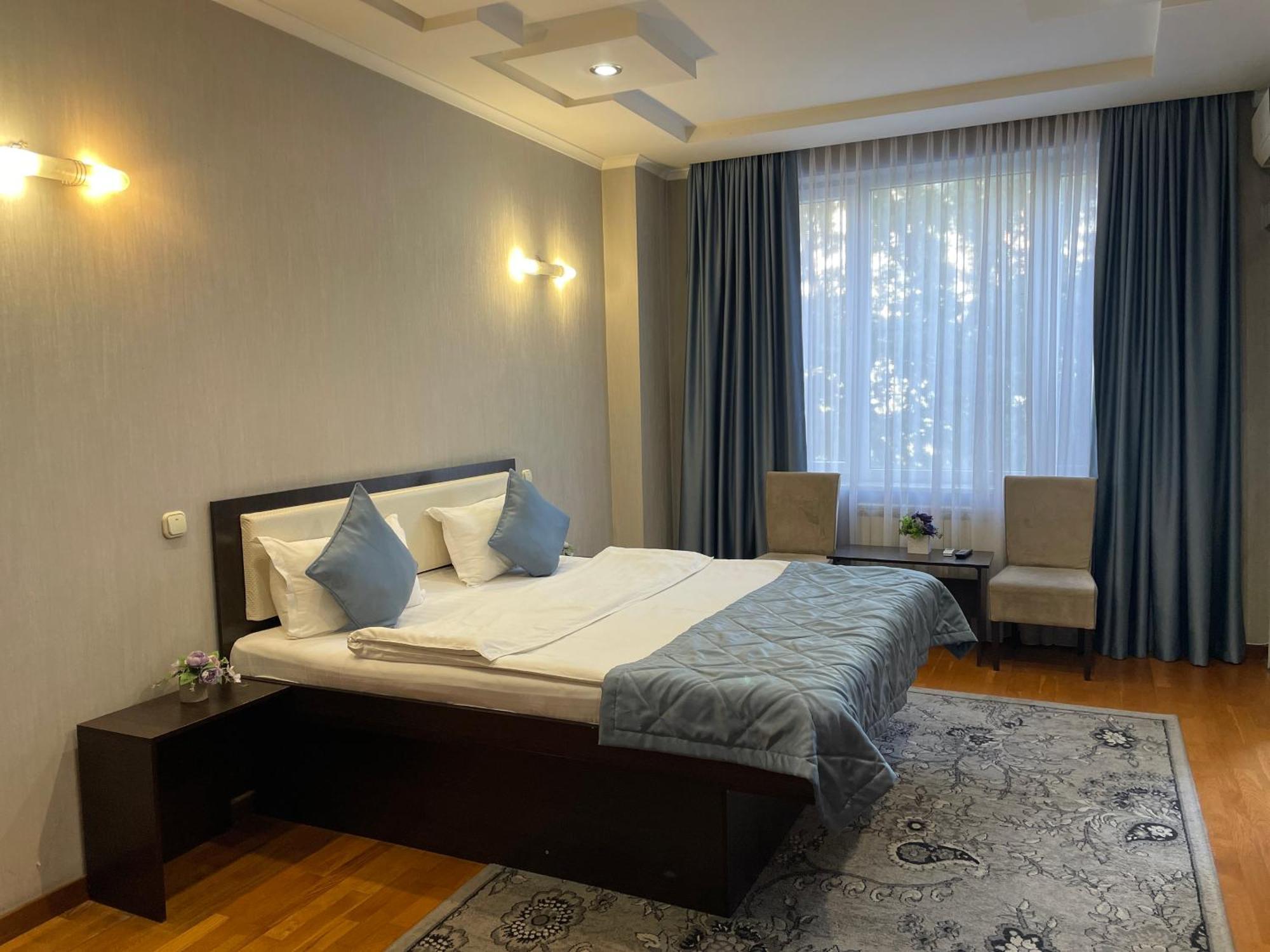 Apartment 5 Алмати Екстер'єр фото