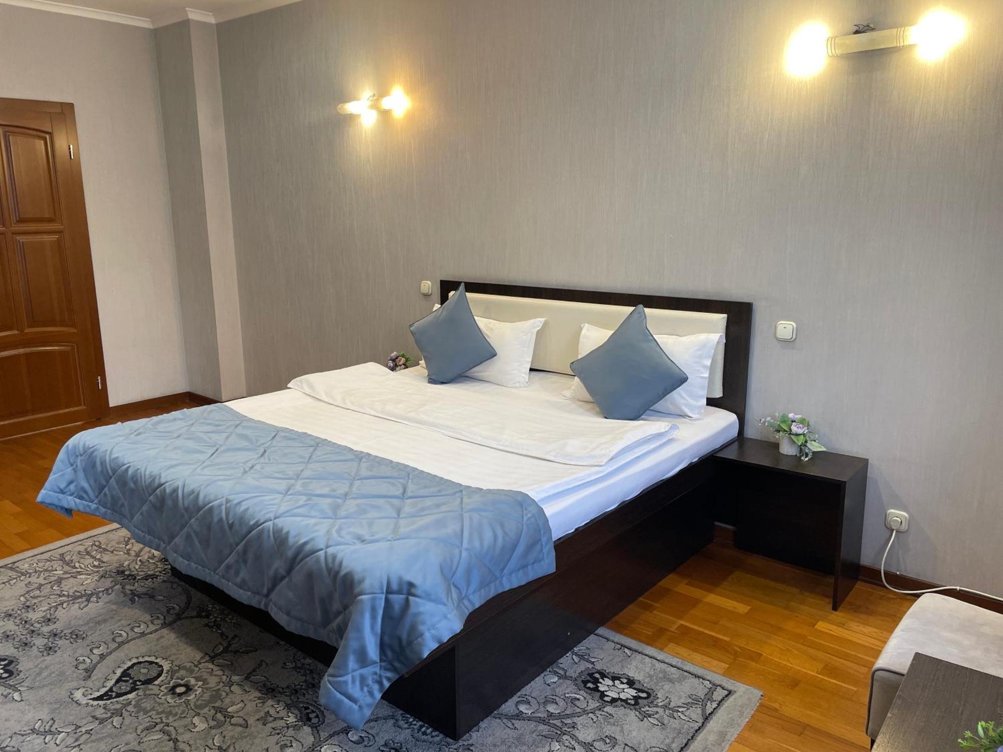 Apartment 5 Алмати Екстер'єр фото
